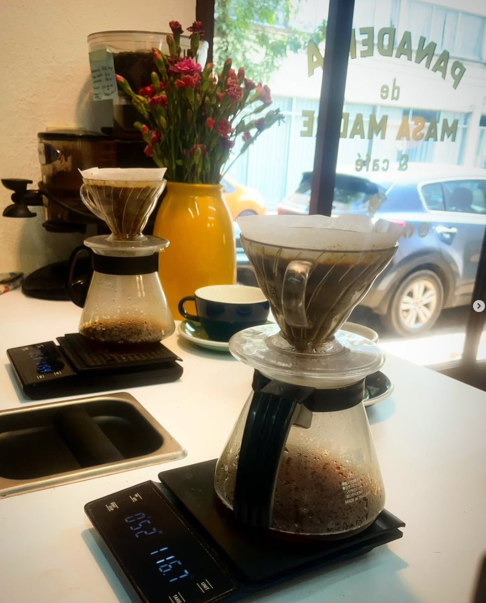 Preparación de café de especialidad con técnica perfecta